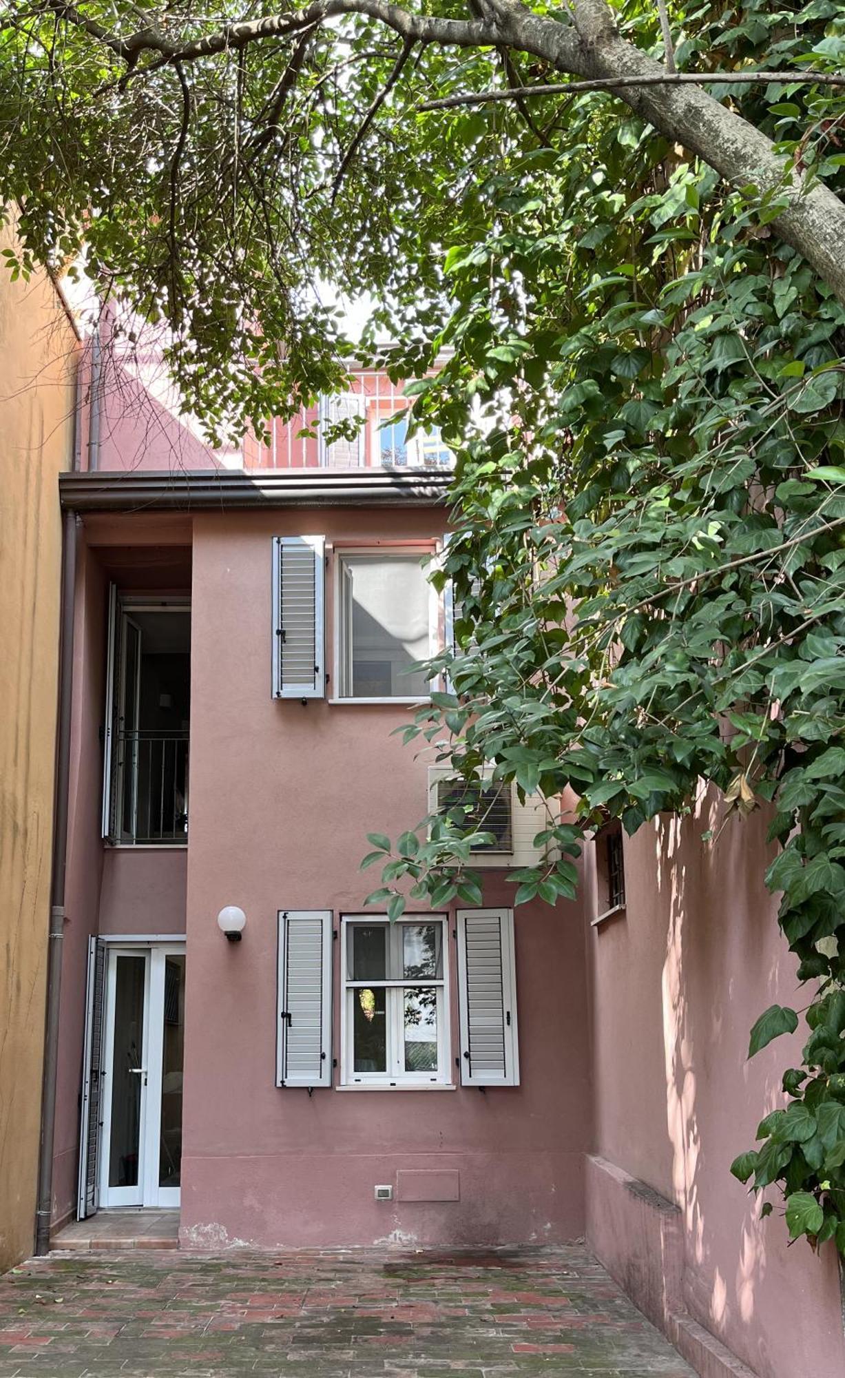 Appartements Dans Agreable Maison De Ville Centre Historique De Rimini Extérieur photo